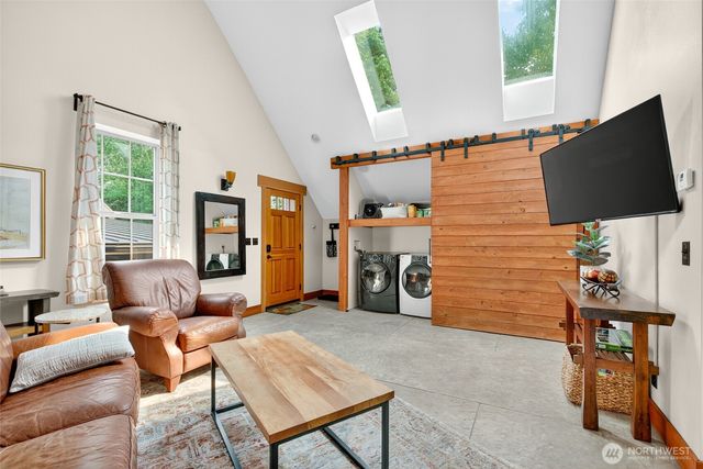 835 Samish Way, Bellingham, WA 98229