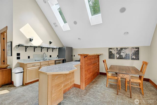 835 Samish Way, Bellingham, WA 98229