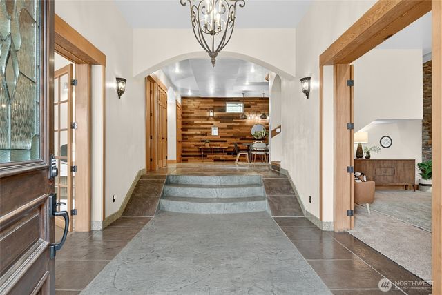 835 Samish Way, Bellingham, WA 98229