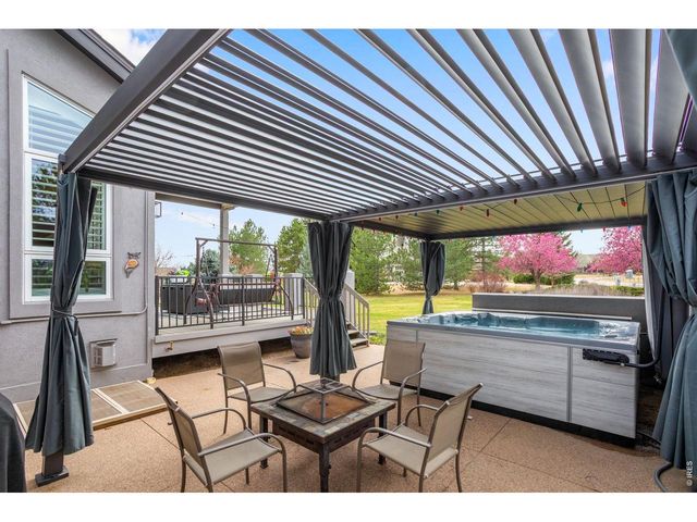 5888 Highland Hills Cir, Fort Collins, CO 80528
