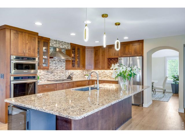5888 Highland Hills Cir, Fort Collins, CO 80528