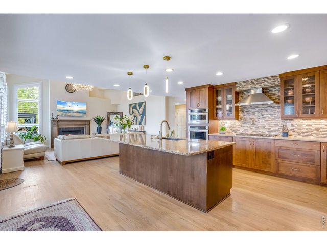 5888 Highland Hills Cir, Fort Collins, CO 80528