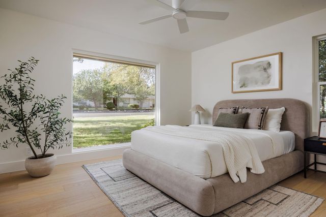 4500 Greystone DR, Austin, TX 78731