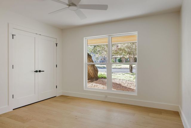 4500 Greystone DR, Austin, TX 78731