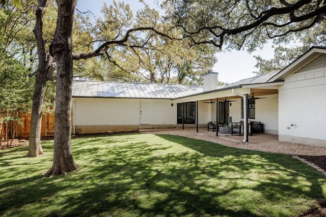 4500 Greystone DR, Austin, TX 78731
