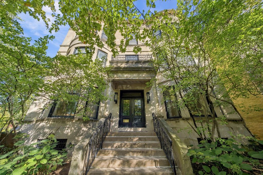 5703 S Kenwood Avenue 1, Chicago, IL 60637 — exterior