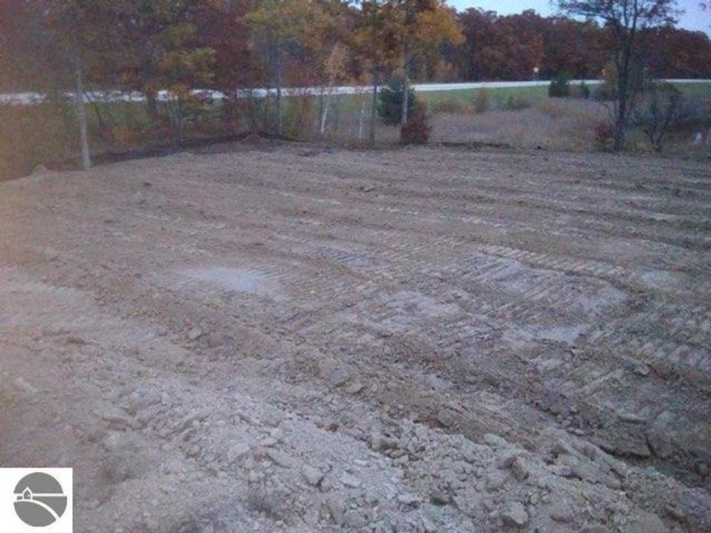 Image 6 of property listing at 1014 Industrial Park Drive, Mt Pleasant, MI 48858