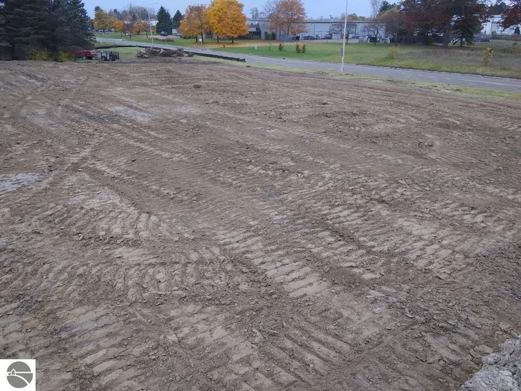 Image 9 of property listing at 1014 Industrial Park Drive, Mt Pleasant, MI 48858