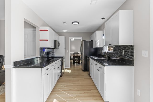 218 Hamlet Road, Summerville, SC 29485