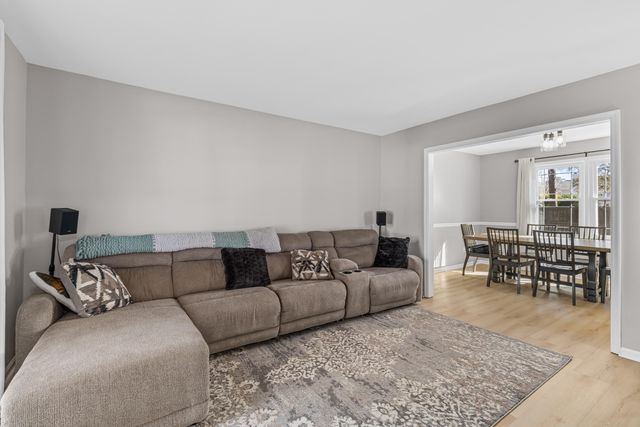 218 Hamlet Road, Summerville, SC 29485