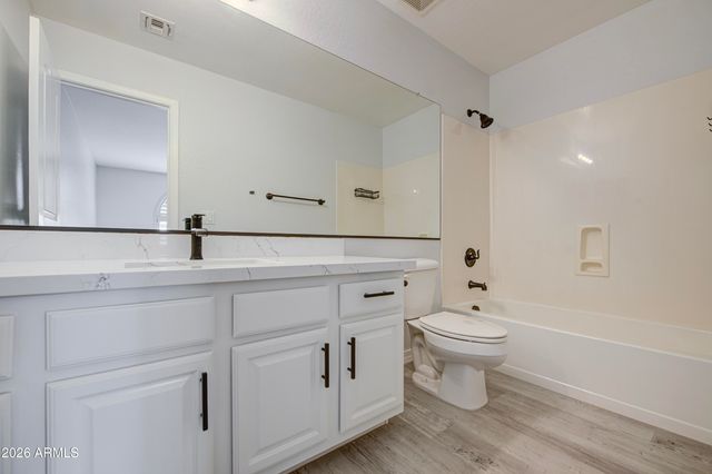 11518 E SEAVER Avenue, Mesa, AZ 85212