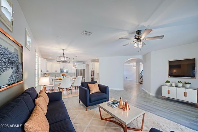 11518 E SEAVER Avenue, Mesa, AZ 85212