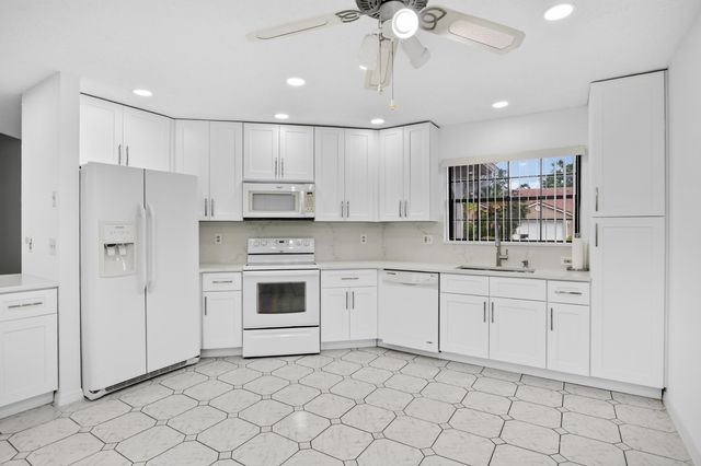 10523 Ladypalm B, Boca Raton, FL 33498