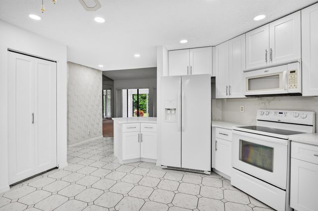 10523 Ladypalm B, Boca Raton, FL 33498