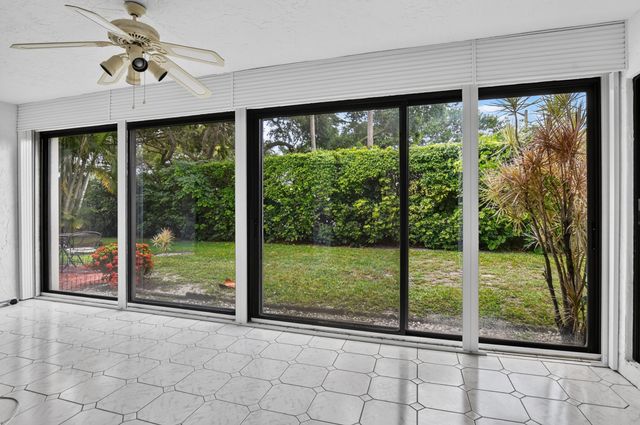 10523 Ladypalm B, Boca Raton, FL 33498