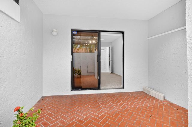 10523 Ladypalm B, Boca Raton, FL 33498