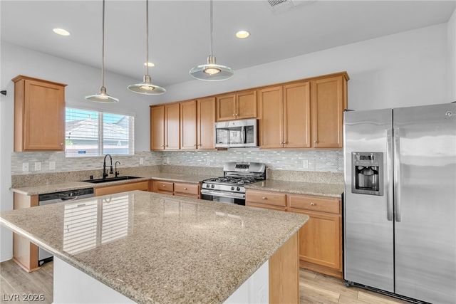 6402 Harline Heights Street, Las Vegas, NV 89113