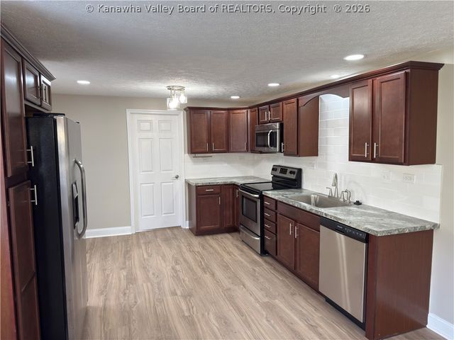 704 Street Street, Nitro, WV 25143