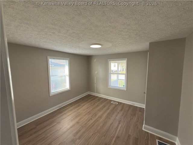 704 Street Street, Nitro, WV 25143