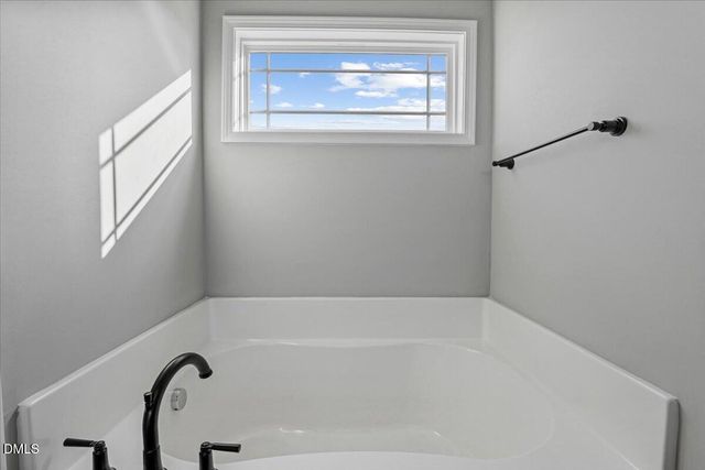 398 Sandcastle Lane, Four Oaks, NC 27524
