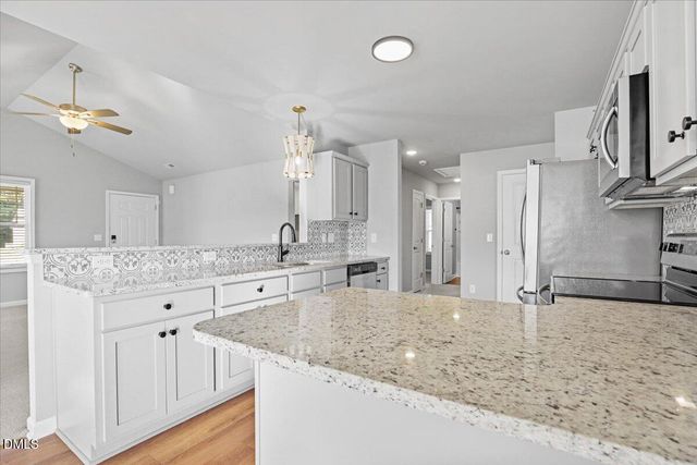 398 Sandcastle Lane, Four Oaks, NC 27524