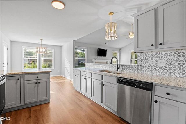 398 Sandcastle Lane, Four Oaks, NC 27524