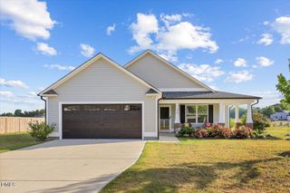 398 Sandcastle Lane, Four Oaks, NC 27524