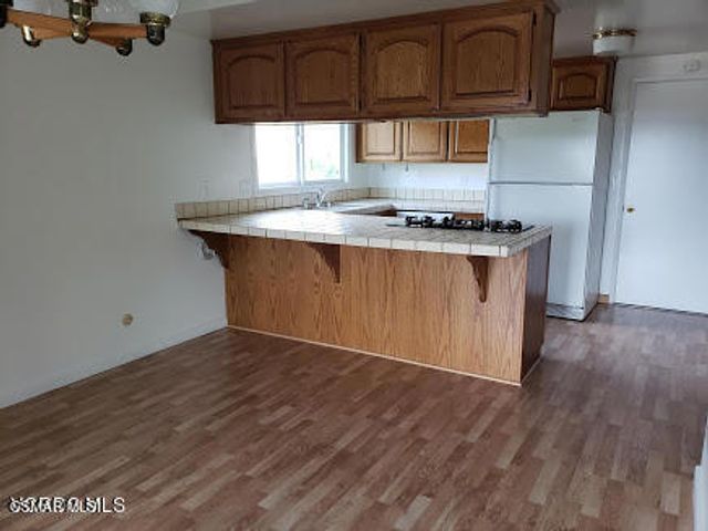 5607 Lake Lindero Drive, Agoura Hills, CA 91301