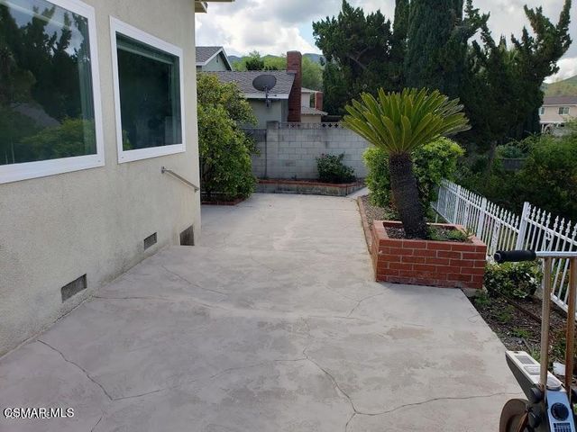 5607 Lake Lindero Drive, Agoura Hills, CA 91301
