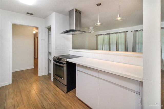 609 E Walnut Avenue S, Mcallen, TX 78501