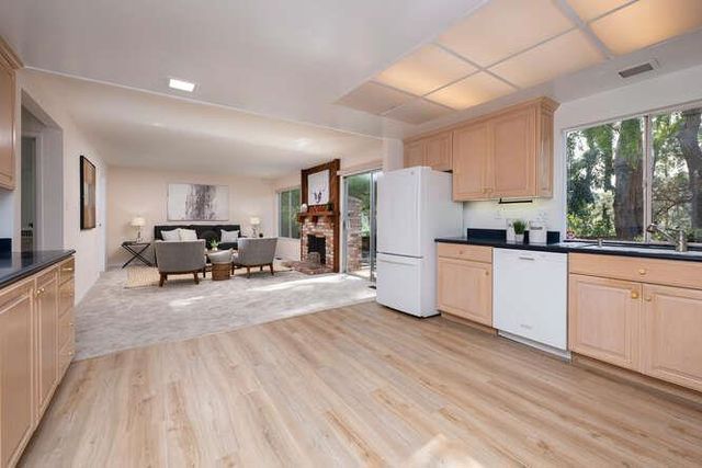 1413 Parkwood Drive, San Mateo, CA 94403