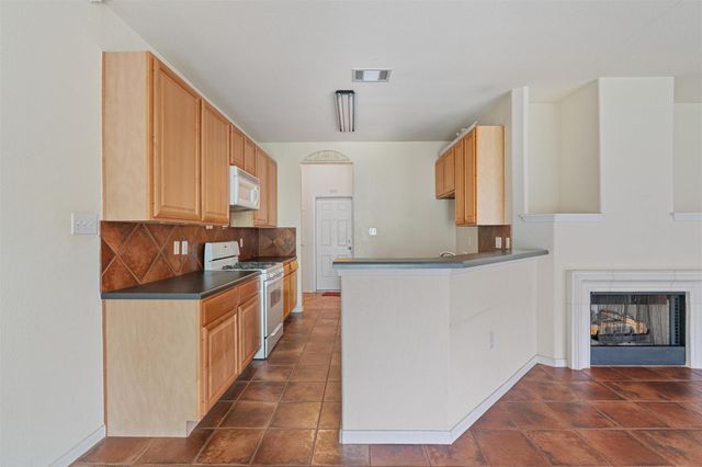 4620 W William Cannon DR 2, Austin, TX 78749