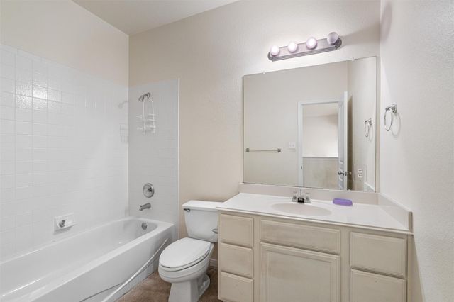 4620 W William Cannon DR 2, Austin, TX 78749