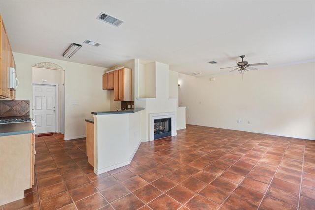4620 W William Cannon DR 2, Austin, TX 78749