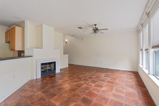 4620 W William Cannon DR 2, Austin, TX 78749