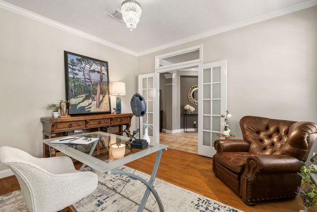11 Mirror Ridge Court, The Woodlands, TX 77382