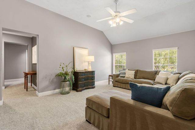 11 Mirror Ridge Court, The Woodlands, TX 77382