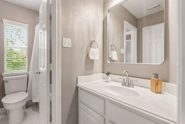 11 Mirror Ridge Court, The Woodlands, TX 77382
