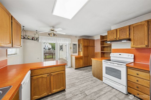 5801 S Pine Street, Tacoma, WA 98409