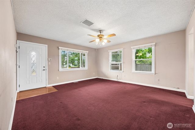 5801 S Pine Street, Tacoma, WA 98409