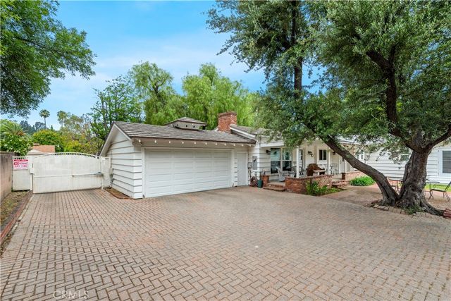 5210 Quakertown, Woodland Hills, CA 91364