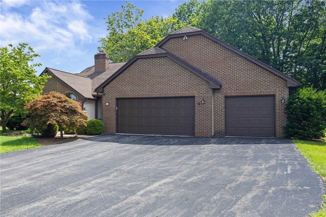 345 Stafford Way, Greece, NY 14626