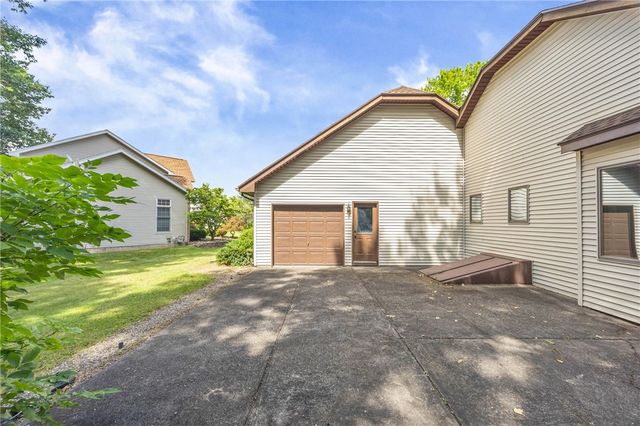 345 Stafford Way, Greece, NY 14626