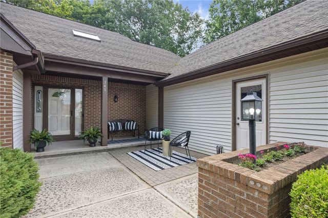 345 Stafford Way, Greece, NY 14626