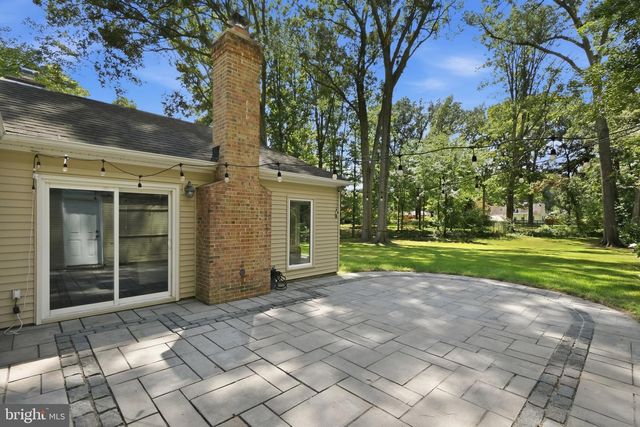 7712 FRANCES DR, Alexandria, VA 22306