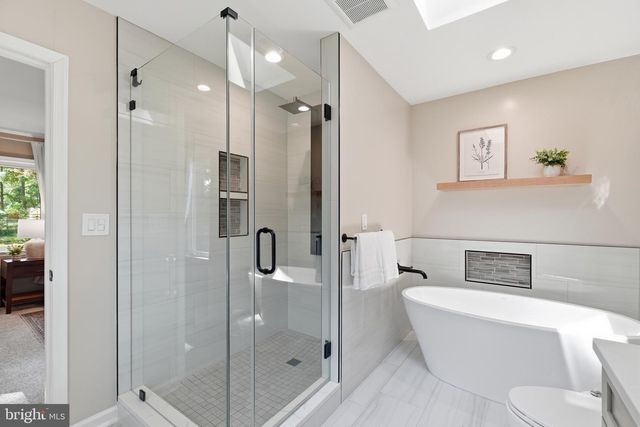 7712 FRANCES DR, Alexandria, VA 22306