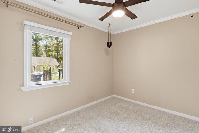 7712 FRANCES DR, Alexandria, VA 22306