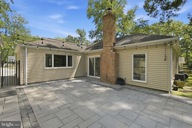 7712 FRANCES DR, Alexandria, VA 22306