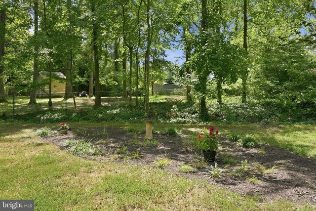 7712 FRANCES DR, Alexandria, VA 22306