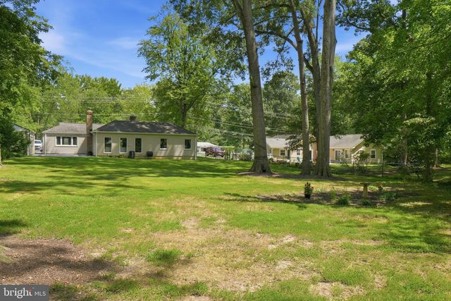 7712 FRANCES DR, Alexandria, VA 22306